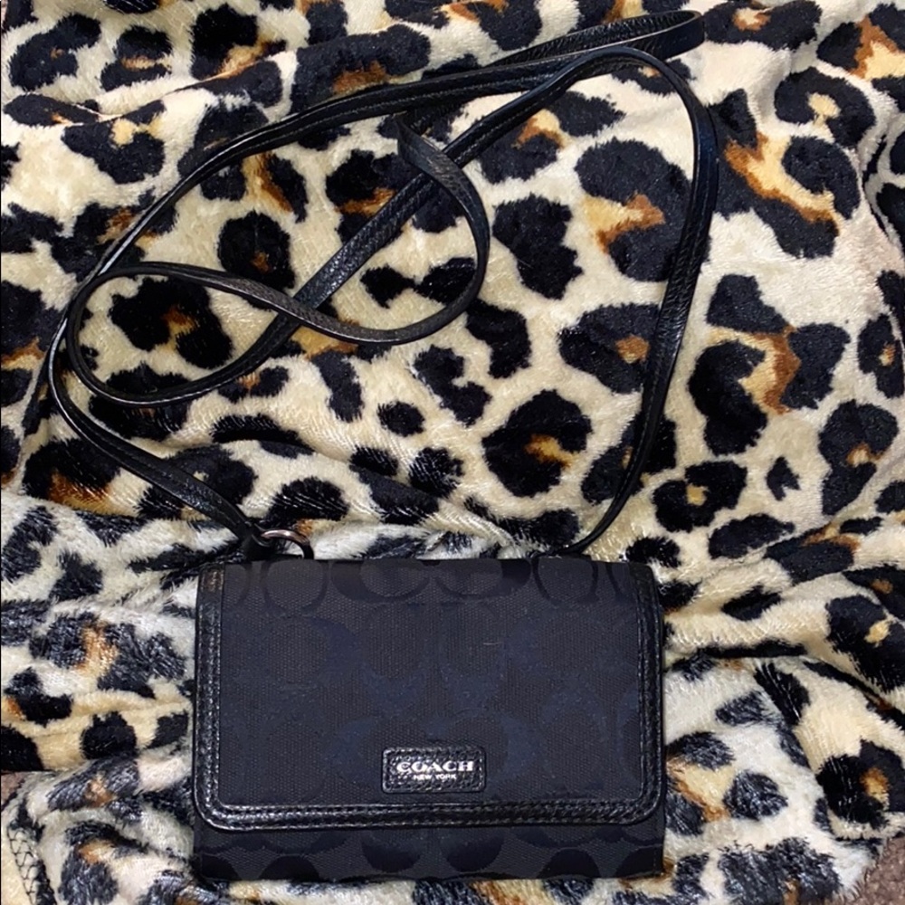 Small Coach Wallet w/strap